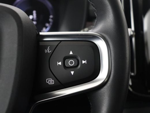 Volvo  XC40 | SOH 87,6% | Panoramadak | Trekhaak | Leder | Stuur/stoel verwarming | Harman/kardon | Adaptive ... ActivLease financial lease