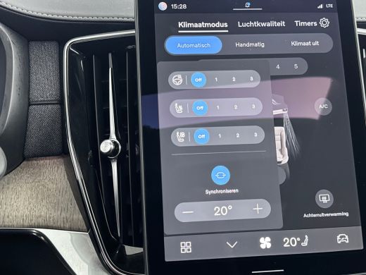 Volvo  XC90 T8 Recharge Ultra Dark | 21" | Luchtvering | Bowers & Wilkins | Trekhaak | Geventileerd Nappa | S... ActivLease financial lease