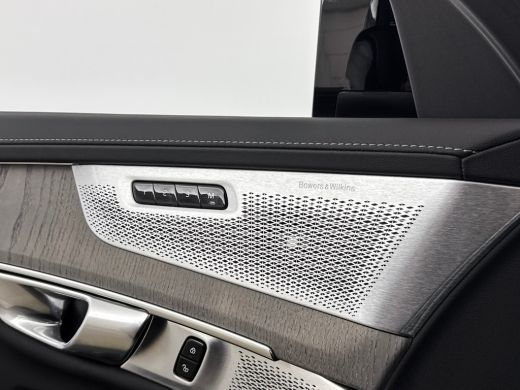 Volvo  XC90 T8 Recharge Ultra Dark | 21" | Luchtvering | Bowers & Wilkins | Trekhaak | Geventileerd Nappa | S... ActivLease financial lease