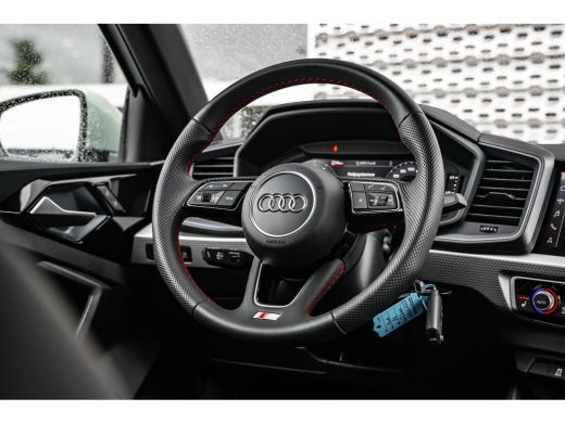Audi A1 Sportback Sportback 25 TFSI S edition | Stoelverwarming | Adaptive Cruise Control | | Apple Carplay/Android... ActivLease financial lease