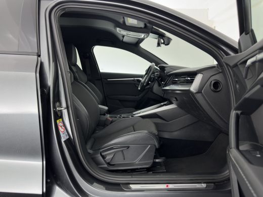 Audi A3 Limousine 35 TFSI S edition (INCL-BTW)  *AUT | 1/2 LEATHER | MATRIX-LED | HEATED-SPORTSEATS | CRU... ActivLease financial lease