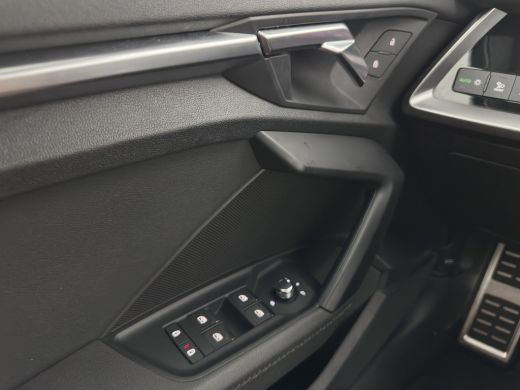Audi A3 Limousine 35 TFSI S edition (INCL-BTW)  *AUT | 1/2 LEATHER | MATRIX-LED | HEATED-SPORTSEATS | CRU... ActivLease financial lease
