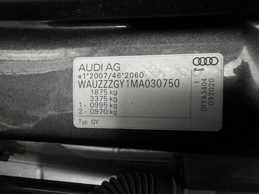 Audi A3 Limousine 35 TFSI S edition (INCL-BTW)  *AUT | 1/2 LEATHER | MATRIX-LED | HEATED-SPORTSEATS | CRU... ActivLease financial lease