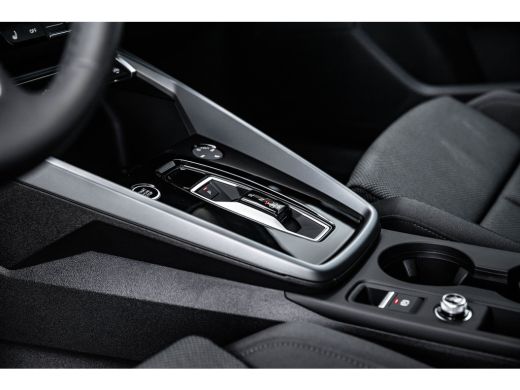 Audi A3 Sportback 40 TFSI e Pro Line | Stoelverwarming | Achteruitrijcamera | Elektrische Bestuurdersstoel | ActivLease financial lease