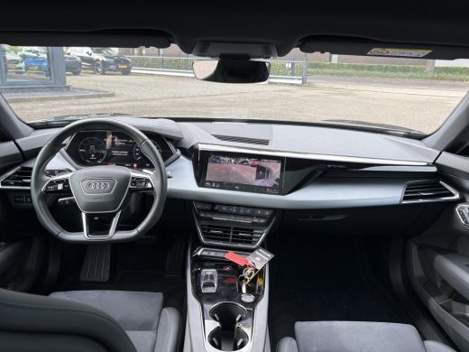 Audi e-tron GT e-tron GT VAN: 54.900,- VOOR 49.877,- UW HEFSTVOORDEEL: 5.023,- SOH 91% | 360˚ CAMERA | PANORAMAD... ActivLease financial lease