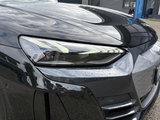 Audi e-tron GT e-tron GT VAN: 54.900,- VOOR 49.877,- UW HEFSTVOORDEEL: 5.023,- SOH 91% | 360˚ CAMERA | PANORAMAD... ActivLease financial lease