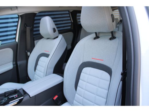 Citroën C5 Aircross Business Comfort Range 74 kWh | "Sofa Design" Dashboard: Dashboard en deurpanelen bekleed met gri... ActivLease financial lease