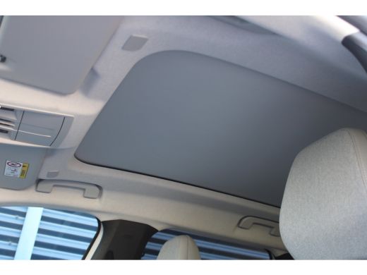 Citroën C5 Aircross Business Comfort Range 74 kWh | "Sofa Design" Dashboard: Dashboard en deurpanelen bekleed met gri... ActivLease financial lease