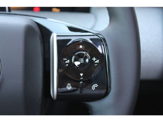 Citroën C5 Aircross Business Comfort Range 74 kWh | "Sofa Design" Dashboard: Dashboard en deurpanelen bekleed met gri... ActivLease financial lease
