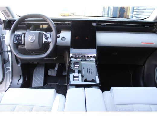Citroën C5 Aircross Business Comfort Range 74 kWh | "Sofa Design" Dashboard: Dashboard en deurpanelen bekleed met gri... ActivLease financial lease