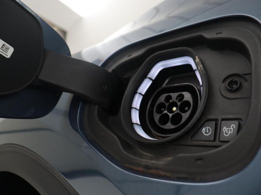 Ford Kuga 2.5 PHEV Titanium | SOH 97,4% | Camera | Trekhaak | Pano.Dak | Dodehoek ASS. | Navigatie | ActivLease financial lease
