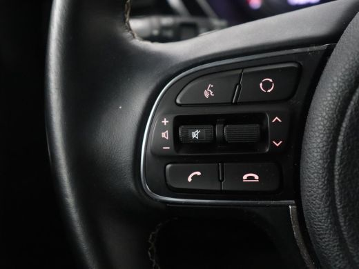 Kia e-Niro | SOH 95.9% | Adaptive cruise | Half Leder | Carplay | Climate control | Camera | Navigatie | Par... ActivLease financial lease