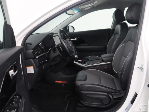 Kia e-Niro | SOH 95.9% | Adaptive cruise | Half Leder | Carplay | Climate control | Camera | Navigatie | Par... ActivLease financial lease
