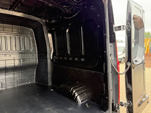 Maxus eDeliver9 77kWh 204PK Nieuw model! Dubbele Cabine 7 Stoelen 300km WLTP L3H2 Adaptieve Cruise LED Snelladen ... ActivLease financial lease