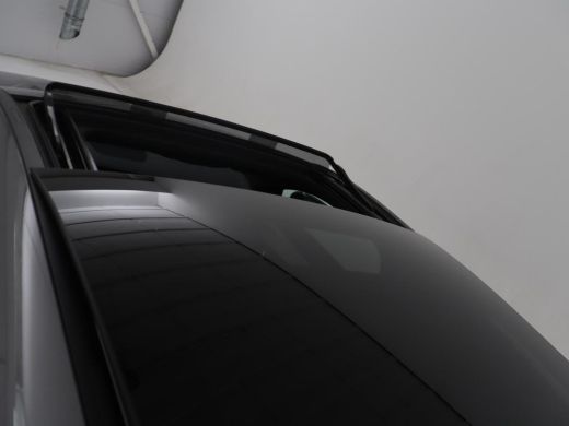 Mercedes-Benz CLA Shooting Brake 180 Business Solution AMG | Pano. Dak | Trekhaak | LED | Sfeerverlichting | Stoelv... ActivLease financial lease
