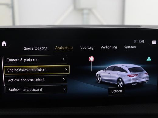 Mercedes-Benz CLA Shooting Brake 180 Business Solution AMG | Pano. Dak | Trekhaak | LED | Sfeerverlichting | Stoelv... ActivLease financial lease
