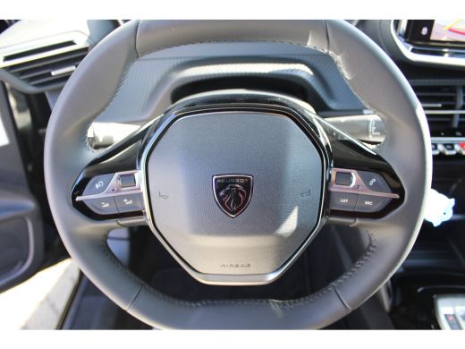 Peugeot 208 Allure 1.2 Hybride 110 Adaptive Cruise Control | Camera voor en achter | Navigatie | Apple Carpla... ActivLease financial lease