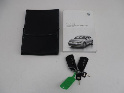 Volkswagen Golf 1.0 eTSI Life | Automaat | Navigatie | Trekhaak | Adapt. Cruise | LED | ActivLease financial lease