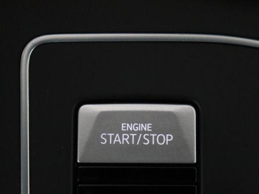 Volkswagen Golf 1.0 eTSI Life | Automaat | Navigatie | Trekhaak | Adapt. Cruise | LED | ActivLease financial lease
