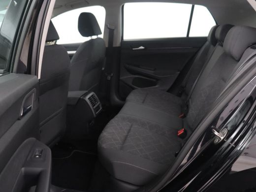 Volkswagen Golf 1.0 eTSI Life | Automaat | Navigatie | Trekhaak | Adapt. Cruise | LED | ActivLease financial lease