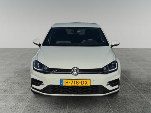 Volkswagen Golf 1.5 150pk TSI Highline Business R Achteruitrijcamera (Rear View) | Parkeersensoren voor & achter ... ActivLease financial lease