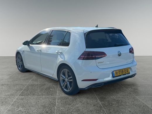 Volkswagen Golf 1.5 150pk TSI Highline Business R Achteruitrijcamera (Rear View) | Parkeersensoren voor & achter ... ActivLease financial lease