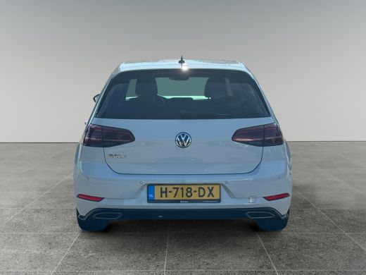 Volkswagen Golf 1.5 150pk TSI Highline Business R Achteruitrijcamera (Rear View) | Parkeersensoren voor & achter ... ActivLease financial lease