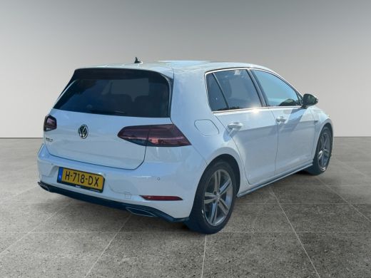 Volkswagen Golf 1.5 150pk TSI Highline Business R Achteruitrijcamera (Rear View) | Parkeersensoren voor & achter ... ActivLease financial lease