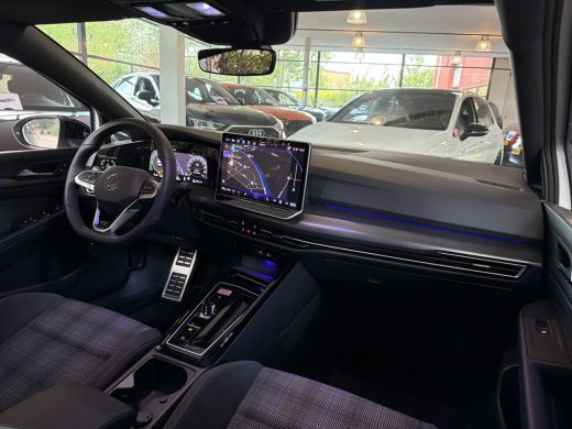 Volkswagen Golf GTE 1.5 272PK DSG HYBRID GTE-SPORT 360&deg;CAMERA/NAVI/HEAD-UP!/CARPLAY ActivLease financial lease