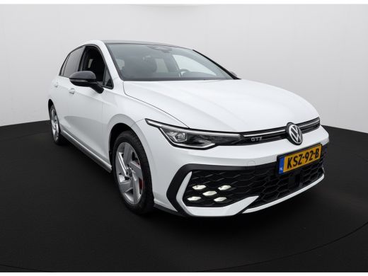 Volkswagen Golf GTE 1.5 272PK DSG HYBRID GTE-SPORT 360&deg;CAMERA/NAVI/HEAD-UP!/CARPLAY ActivLease financial lease