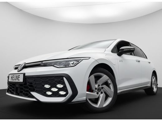 Volkswagen Golf GTE 1.5 272PK DSG HYBRID GTE-SPORT 360&deg;CAMERA/NAVI/HEAD-UP!/CARPLAY ActivLease financial lease