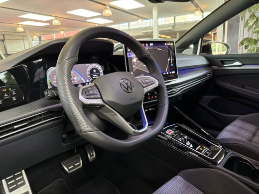 Volkswagen Golf GTE 1.5 272PK DSG HYBRID GTE-SPORT 360&deg;CAMERA/NAVI/HEAD-UP!/CARPLAY ActivLease financial lease