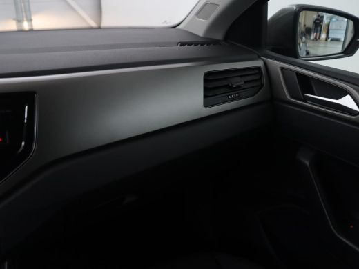 Volkswagen Polo 1.0 TSI R-Line Edition | Automaat | Camera | LED | Navigatie | ActivLease financial lease