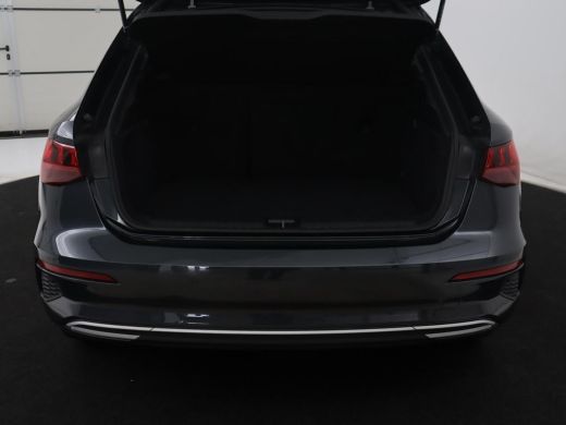 Audi A3 Sportback 30 TFSI Advanced edition | Cruise control | Camera | Park assist | Navigatie | Carplay ... ActivLease financial lease