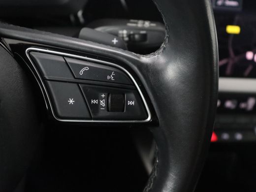 Audi A3 Sportback 30 TFSI Advanced edition | Cruise control | Camera | Park assist | Navigatie | Carplay ... ActivLease financial lease