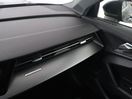 Audi A3 Sportback 30 TFSI Advanced edition | Cruise control | Camera | Park assist | Navigatie | Carplay ... ActivLease financial lease