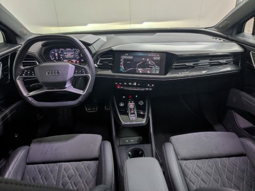 Audi Q4 e-tron 40 Launch edition S-Line Competition 77 kWh | SOH 94% | Adap. Cruise | Sonos o | Apple Carplay | ... ActivLease financial lease