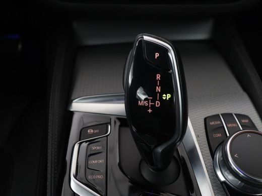 BMW 5 Serie 530i xDrive High Executive | M Sport | LED | Stoelverwarming | Schuif/-kanteldak | Stoelventilati... ActivLease financial lease