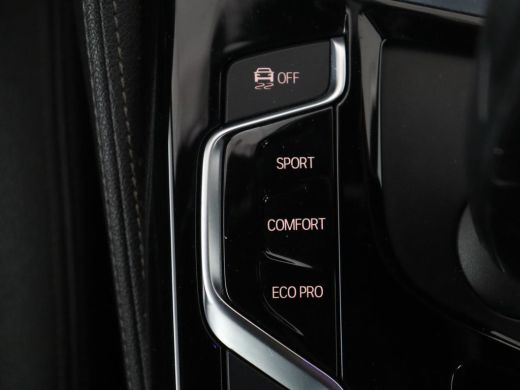 BMW 5 Serie 530i xDrive High Executive | M Sport | LED | Stoelverwarming | Schuif/-kanteldak | Stoelventilati... ActivLease financial lease