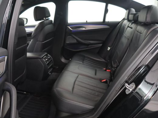 BMW 5 Serie 530i xDrive High Executive | M Sport | LED | Stoelverwarming | Schuif/-kanteldak | Stoelventilati... ActivLease financial lease