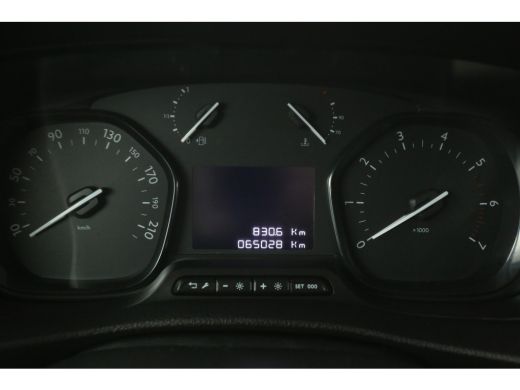 Citroën Jumpy 1.5 BlueHDI L2H1 | Airco | Cruise | Carplay | 3 Zits | Trekhaak ActivLease financial lease