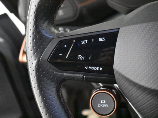 CUPRA Born Copper Edition 82kWh l WLTP tot 556km! l Camera l Stoel/stuurverwarming l Half Leder l 19" l 231P... ActivLease financial lease