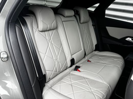 DS DS 7 E-TENSE 225PK ESPRIT DE VOYAGE SOH 99,75% / NAVI / LEDER / CLIMA / FULL-LED / 19" LMV / PANO. DAK... ActivLease financial lease