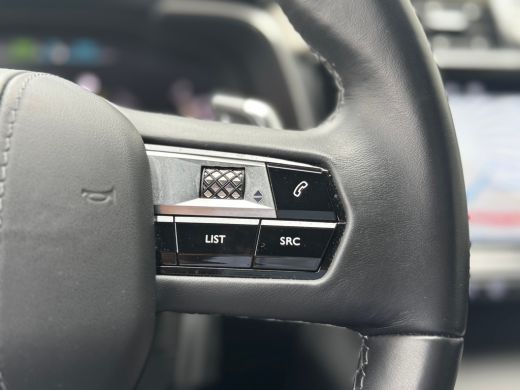 DS DS 7 E-TENSE 225PK ESPRIT DE VOYAGE SOH 99,75% / NAVI / LEDER / CLIMA / FULL-LED / 19" LMV / PANO. DAK... ActivLease financial lease