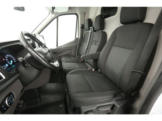 Ford E-Transit L3H2 68 kWh | Snelladen | SOH 93% | Camera | Clima | Cruise | 2xSchuifdeur | 3 Zits | Carplay ActivLease financial lease