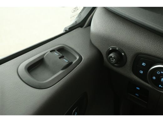 Ford E-Transit L3H2 68 kWh | Snelladen | SOH 93% | Camera | Clima | Cruise | 2xSchuifdeur | 3 Zits | Carplay ActivLease financial lease