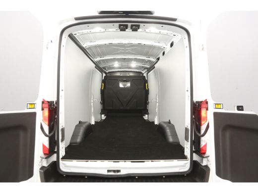 Ford E-Transit L3H2 68 kWh | Snelladen | SOH 93% | Camera | Clima | Cruise | 2xSchuifdeur | 3 Zits | Carplay ActivLease financial lease