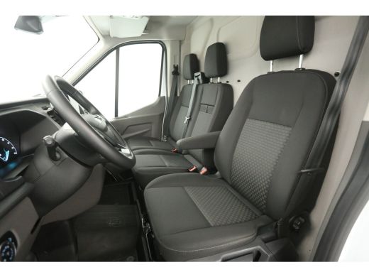 Ford E-Transit L3H3 68 kWh | Snelladen | SOH 96% | Clima | Camera | 3 Zits | Carplay | Cruise | Navi | Parkeersens. ActivLease financial lease