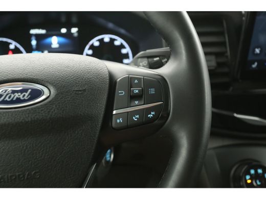 Ford E-Transit L3H3 68 kWh | Snelladen | SOH 96% | Clima | Camera | 3 Zits | Carplay | Cruise | Navi | Parkeersens. ActivLease financial lease