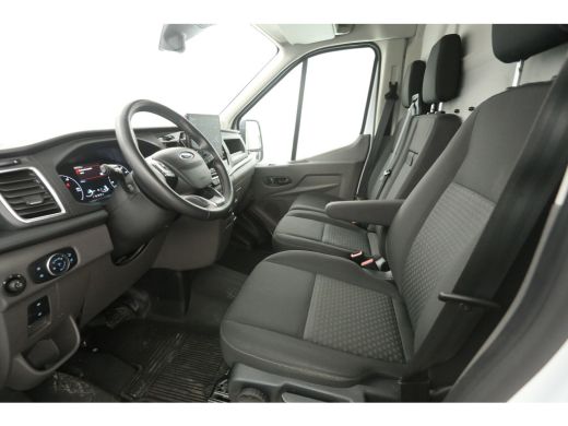 Ford E-Transit L3H3 68 kWh | Snelladen | SOH 96% | Clima | Camera | 3 Zits | Carplay | Cruise | Navi | Parkeersens. ActivLease financial lease